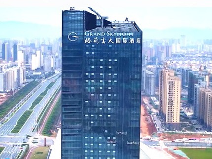 廣州發(fā)光字制作工廠成功案例丨格蘭云天酒店發(fā)光字工程